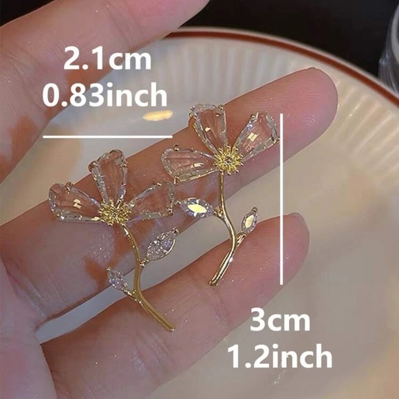 Flower earrings - Picture 3 of 3